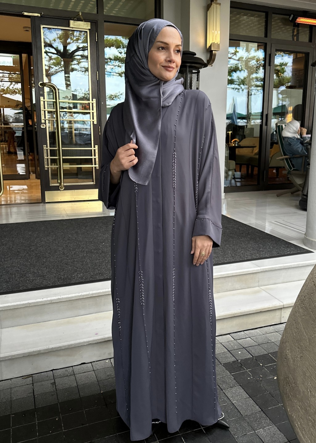 Aura Taşlı Abaya Gri