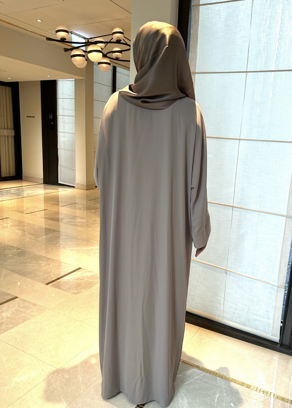 Aura Taşlı Abaya Krem
