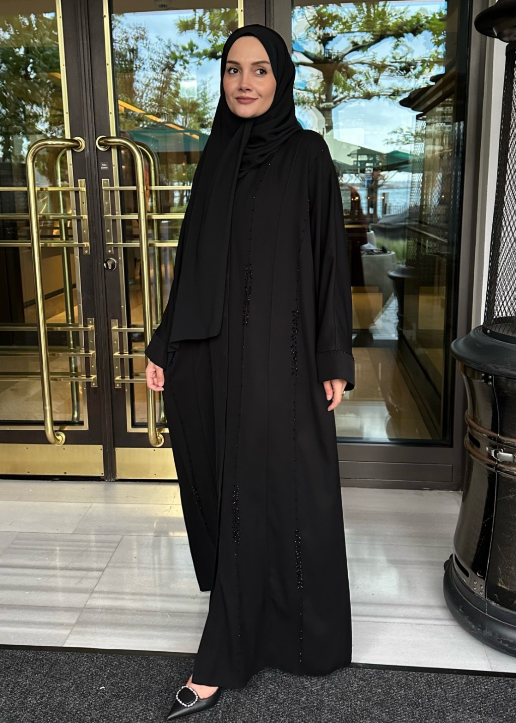 Aura Taşlı Abaya Siyah