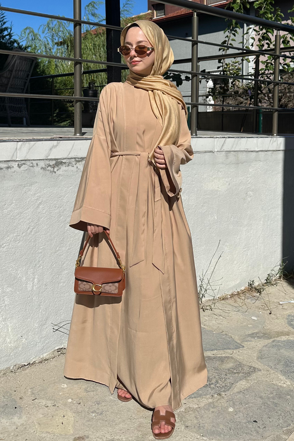 Cupra İç Elbiseli Abaya Bej