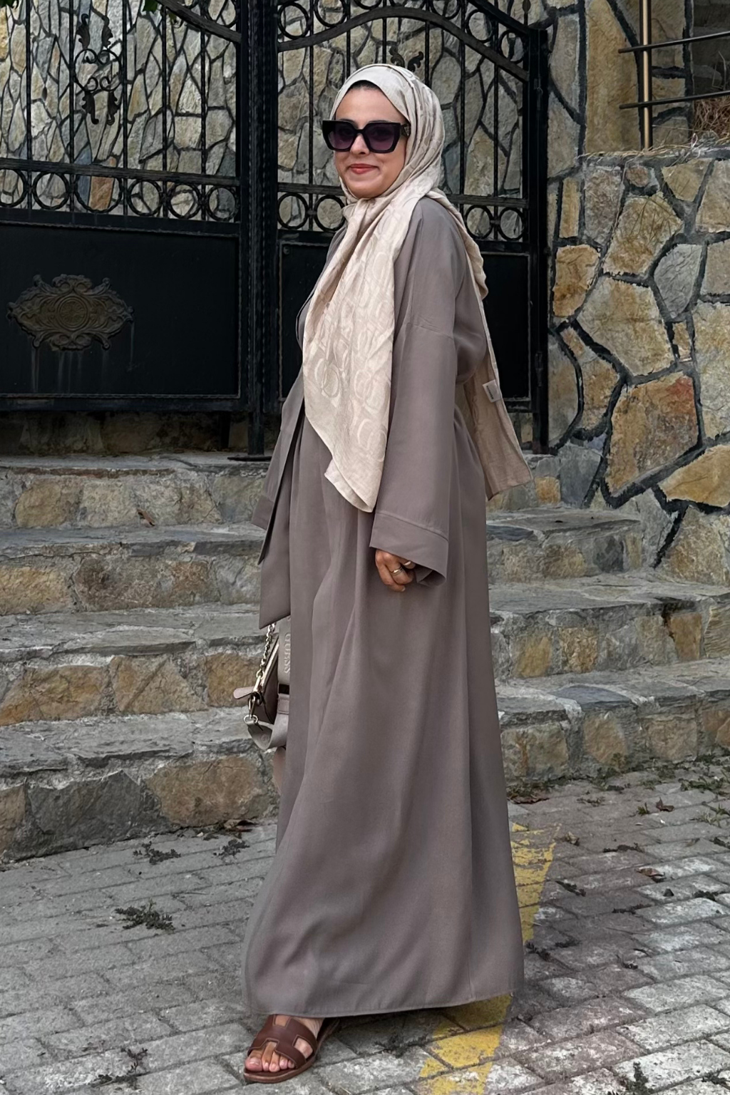 Cupra İç Elbiseli Abaya Vizon