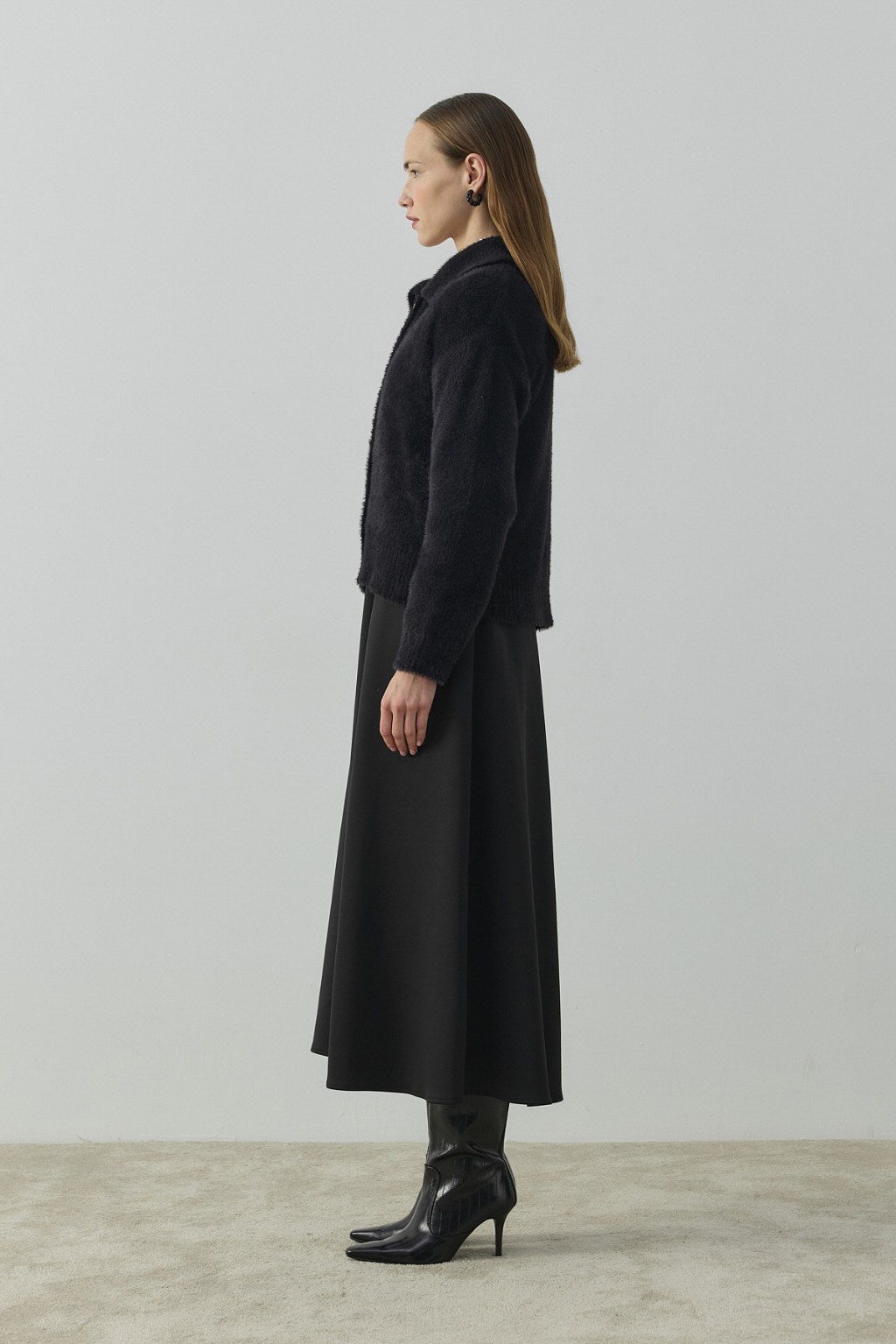 Düğme Detaylı Soft Hırka Siyah